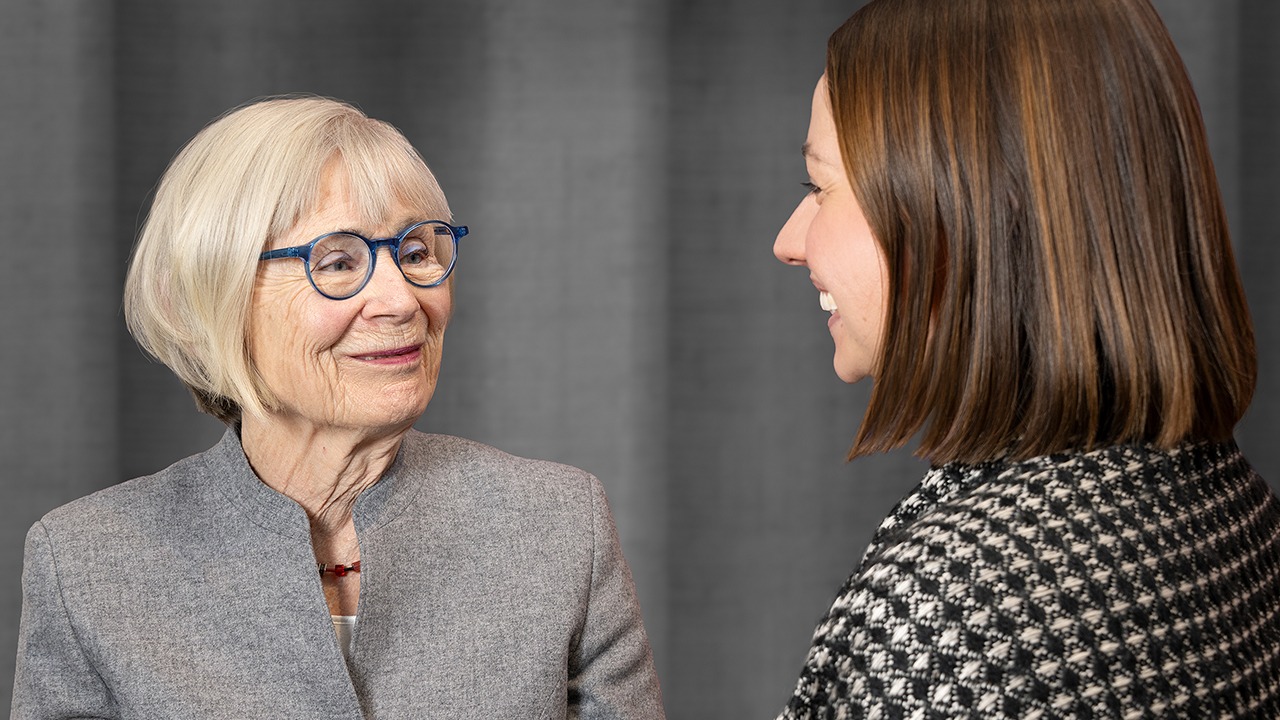 I bilden Lena Svenaeus med Olivia Marrero Engström